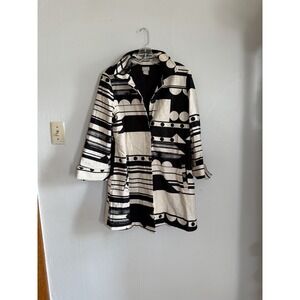 Chicos Linen Blend Lagenlook  Topper Jacket. Geometric Black White Print Classic